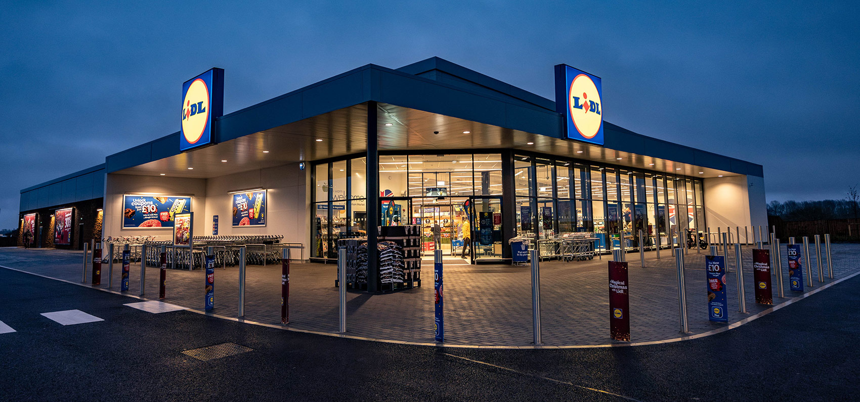 Lidl store at night